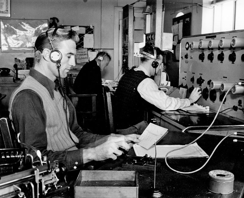 Operators at Auckland Radio ZLD in the 1940s