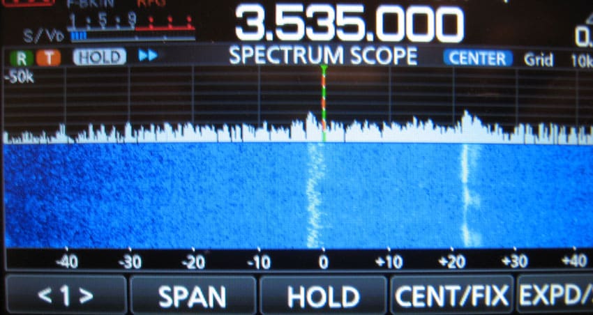 19 Dec 2023: WIth the bandscope set to 100 kHz width, one can also see interference about 25 kHz above the net frequency.