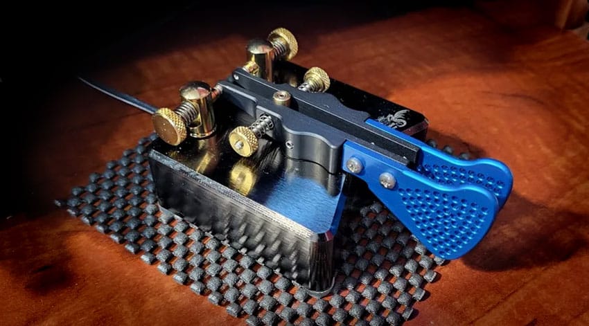 Begali Simplex paddle. Photo by W0BNC