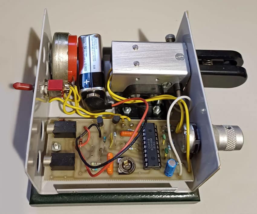 KEA electronic keyer, internal view