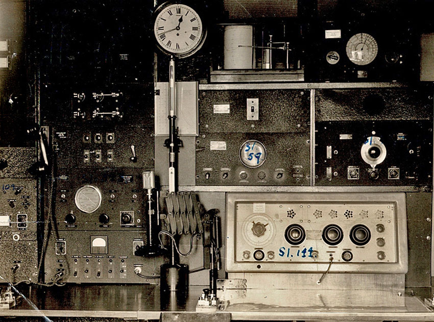 Gisborne Harbour Board Radio ZMQ control desk in 1941