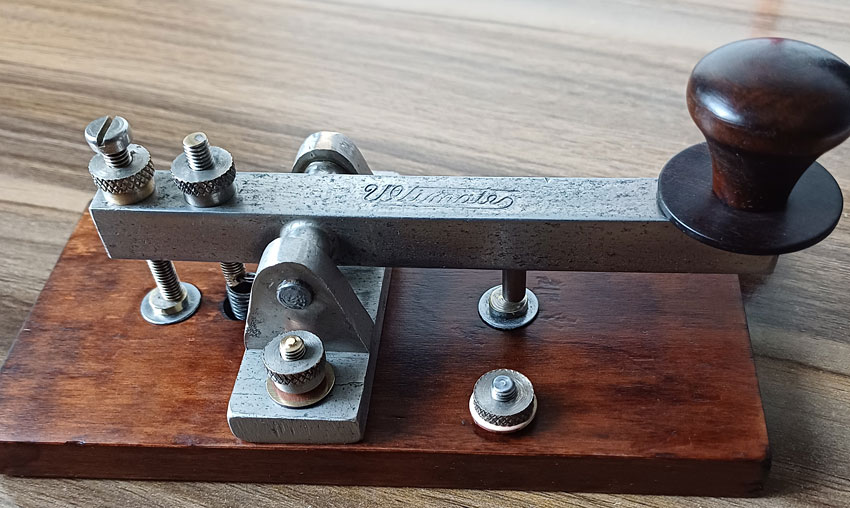 NZ-made Ultimate morse key, restored by VK2IXV