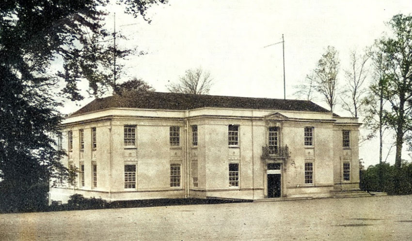 Science building at Mill Hill School, with radio aerial