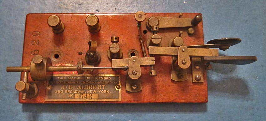 Delane Auto-Dot bug key