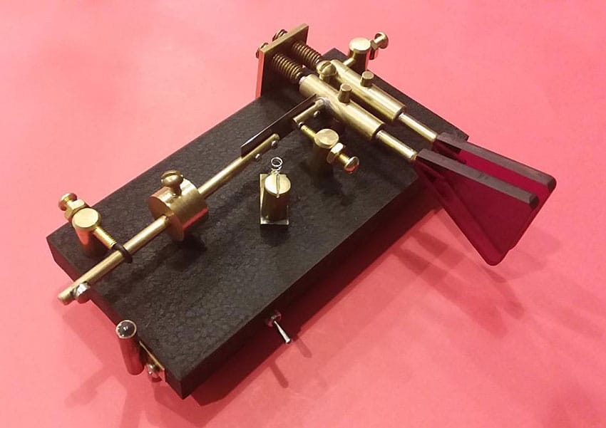 Right-angle bug morse key made by Buck AA4SN